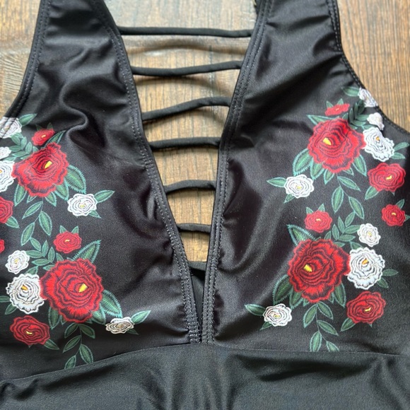 Two piece swimsuit XXL black with flowers - Picture 2 of 6